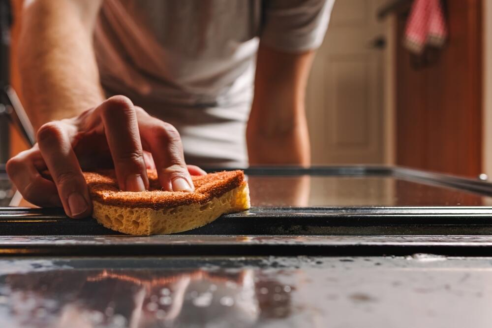 Koliko često treba čistiti rernu šporeta zavisi od načina na koji se ona koristi