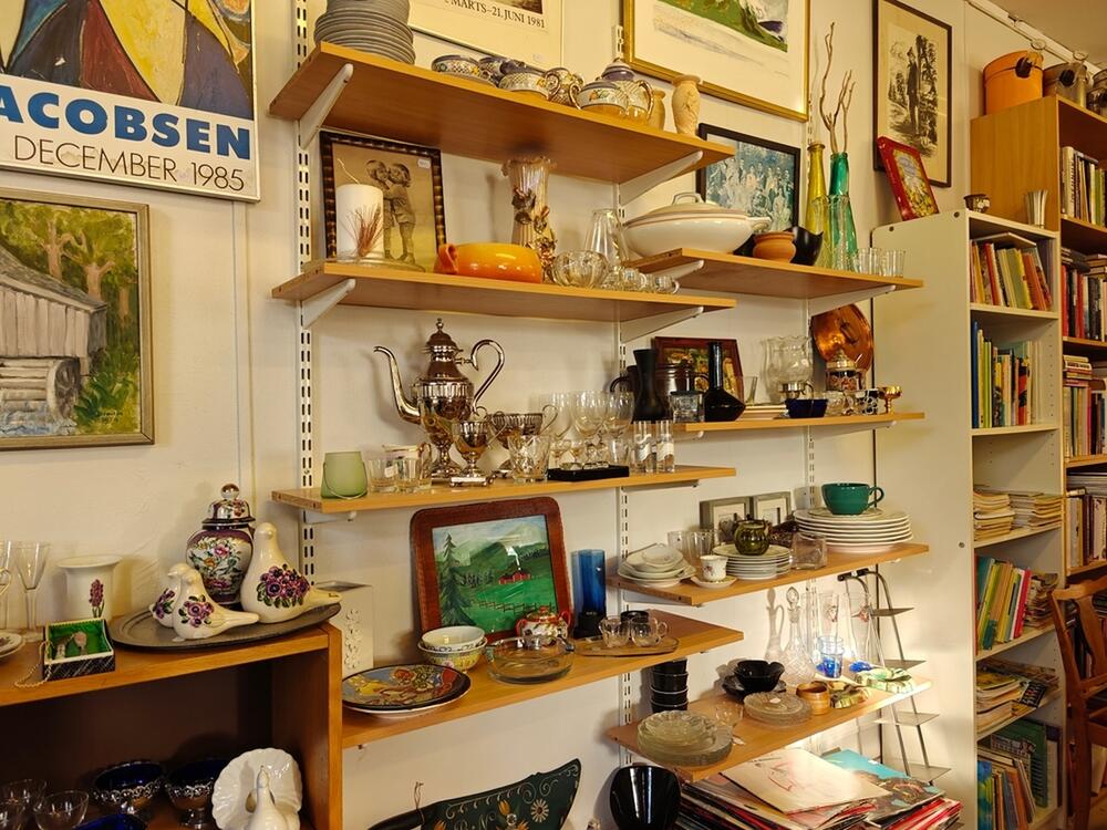 DRAGULJI IZ RADNJI POLOVNE ROBE