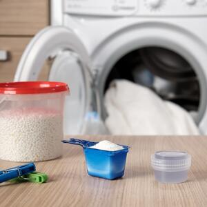 Kad se veš pere praškastim, a kad tečnim deterdžentom? Stručnjaci napominju da nije svejedno koji koristite