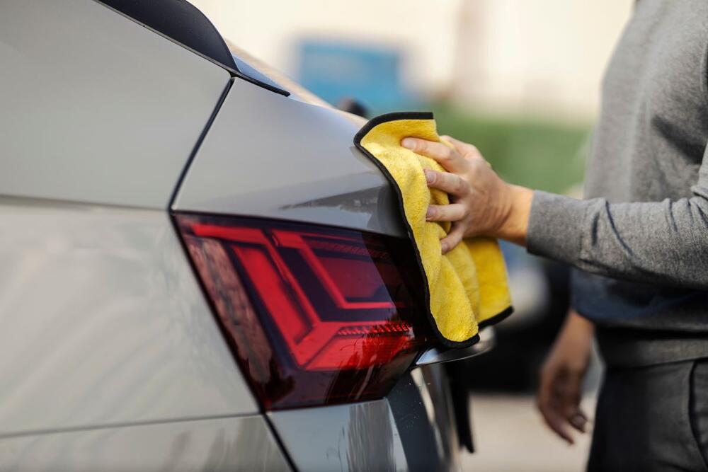 Brisanje automobila, Krpa, Mikrofiber krpa