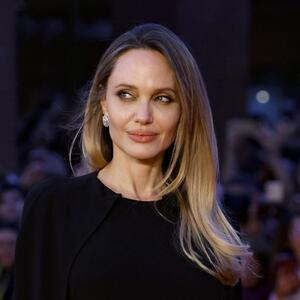 Bolna priča iza ožiljaka Anđeline Džoli: Rak je bio izvestan u budućnosti, a onda je donela najtežu odluku u životu