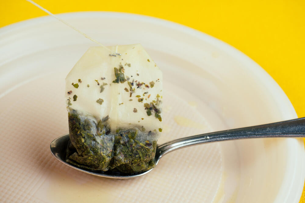 KESICE ISKORIŠĆENOG ČAJA SU ODLIČNE ZA ČIŠĆENJE U DOMAĆINSTVU 