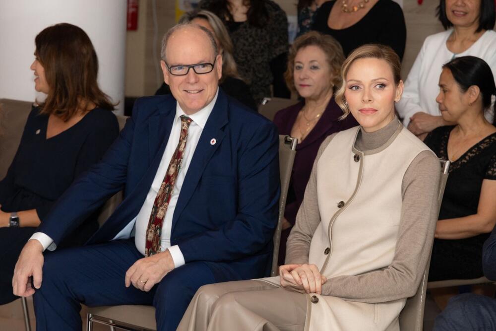 PRINCEZA ŠARLIN OD MONAKA ODUŠEVALJAVA IZ DANA U DAN 