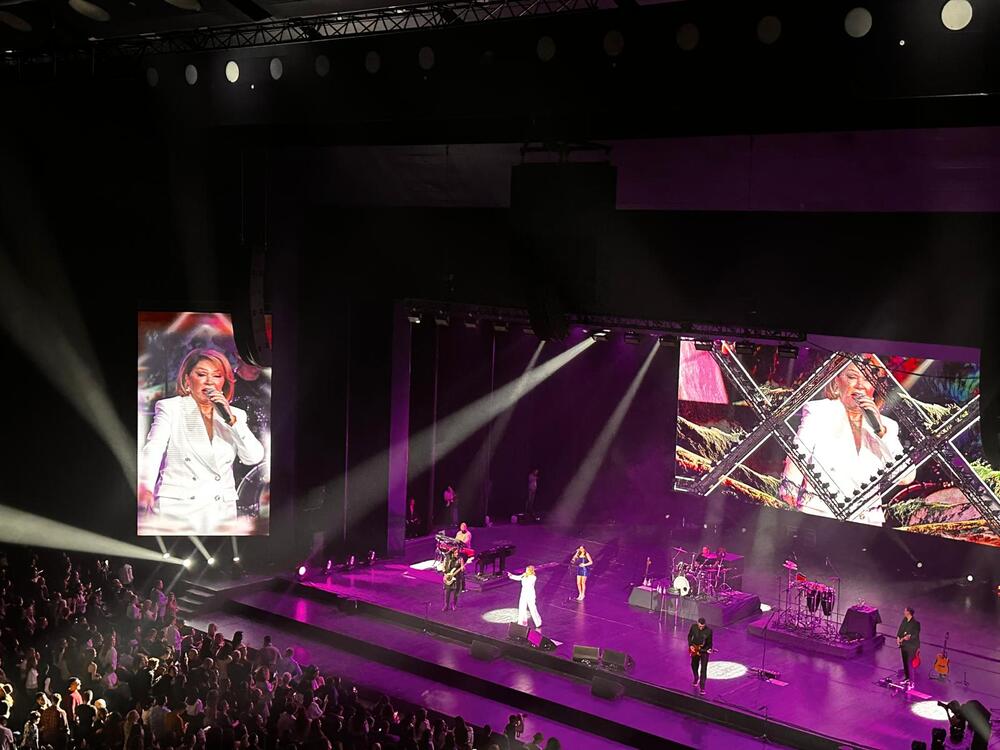 NEDA UKRADEN NA KONCERTU DOVELA ATMOSFERU DO USIJANJA 