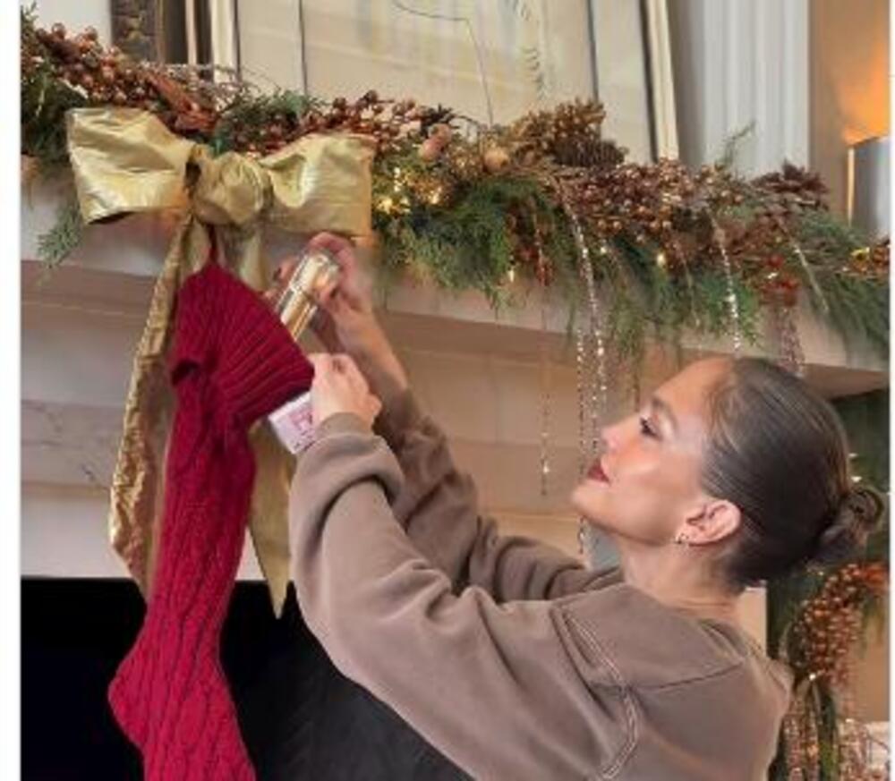 PRELEPA DEKORACIJA DOMA DŽEJ LO ZA PRAZNIKE