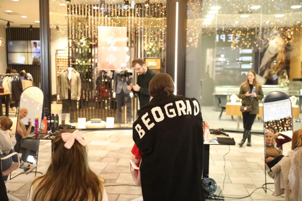 <p>Hair Masterclass by Vasilisa Maljm u organizaciji magazina Lepa&Srećna, održan je 13. decembra u<a href="https://www.bigcenters.rs/beograd/" target="_blank"> BIG FASHION šoping centru</a> u Višnjičkoj 84, a uspeo je da spoji stručnost, kreativnost i druženje. Učesnice su ga napustile inspirisane, nasmejane&hellip; jednostavno rečeno - lepe i srećne!</p>