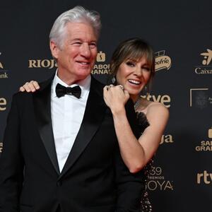 Jelka Ričarda Gira je sve suprotno od savršene dekoracije &ndash; i prelepa je! Zaboravite sva pravila i prepišite od njega