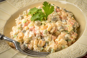 Najbrža kremasta salata za Sv. Nikolu: Lagan prilog koji odlično ide uz ribu, ide uz sva jela, a gotov je očas posla