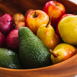 Koja voćka sadrži ubedljivo najmanje šećera? Pogodna je za dijabetičare i ima bezbroj zdravstvenih prednosti