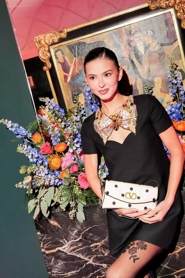 Cipele koje su nas proganjale pre 15 godina dobile novu verziju! Danas su još lepše, a povratak prati čudna podudarnost