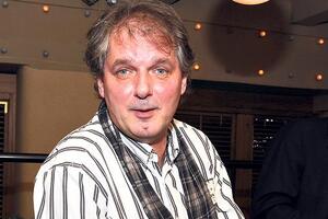 Uspešni i talentovani, ali ne žele pred kamere: Kako danas izgledaju i čime se bave deca Milorada Mandića Mande?