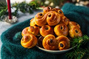 Od davnina se veruje da teraju zlo: Božićne pogačice za koje ne znate jesu li mekše, mirišljavije ili ukusnije