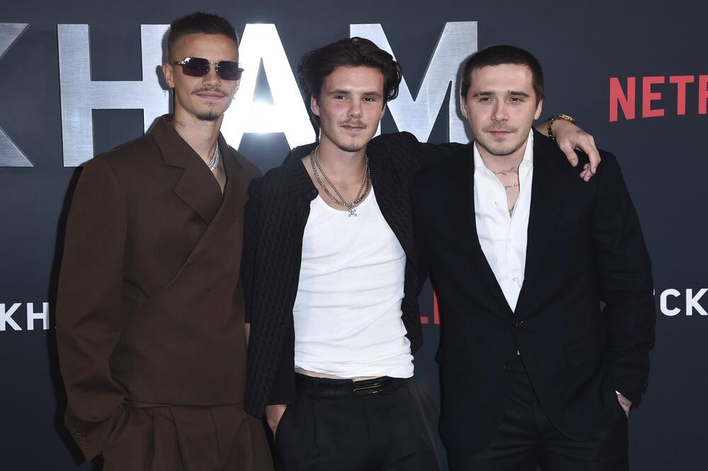 Romeo, Kruz i Bruklin Bekam na crvenom tepihu