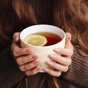 Za brže razlaganje sala, naročito sa stomaka: Jedini čaj koji vam treba za mršavljenje jača imunitet i zagreva telo