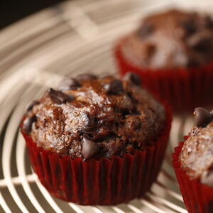 Moka mafini koji ostaju mekani 5 dana! Umuti se za nekoliko minuta, a tako su ukusni da će vam i dupla mera biti malo