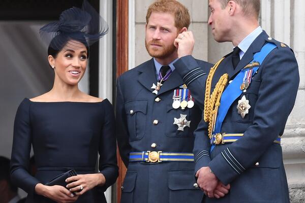 Nestašan poklon Kejt Midlton o kom se priča: Princ Hari otpakovao božićni dar i ono što je video nikako nije očekivao