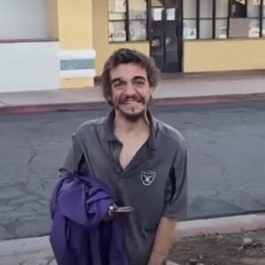 Od velike zvezde do &ndash; beskućnika: Glumac iz čuvene serije pronađen u teškom stanju i svi imaju isto pitanje