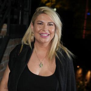 Dea Đurđević u drugom stanju! Voditeljka posle 15 godina srela staru ljubav, a u 2026. godini postaju roditelji