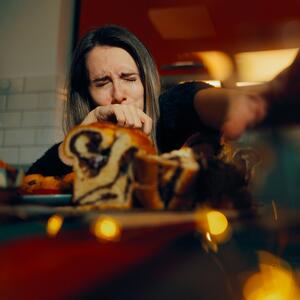 Počnite danas i u sarmama ćete uživati bezbrižno! 5 načina da spremite stomak za masnu, začinjenu, prazničnu hranu