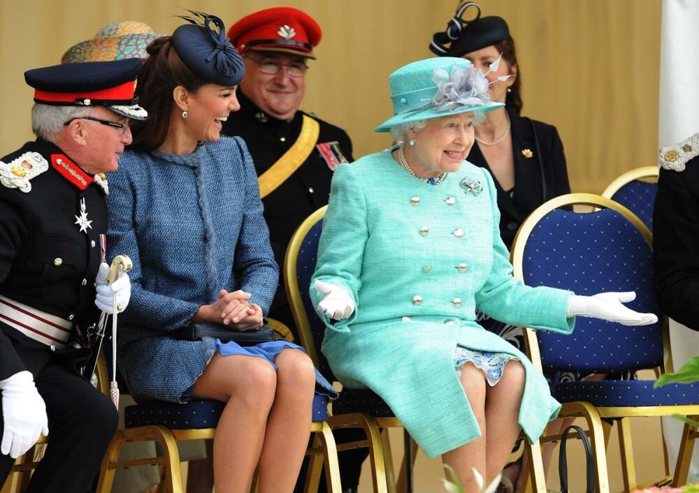 Kejt Midlton i britanska kraljica Elizabeta II