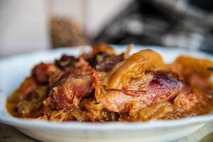 Preukusan ručak za celu porodicu prema starinskom receptu: Recept za najslasniji svadbarski kupus prste da poližeš