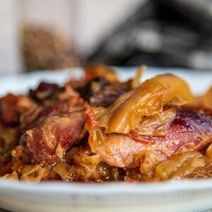 Preukusan ručak za celu porodicu prema starinskom receptu: Recept za najslasniji svadbarski kupus prste da poližeš