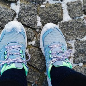 Kako da vam se patike i čizme ne klizaju po ledu? 7 trikova zbog kojih ćete u njima hodati kao po suvom