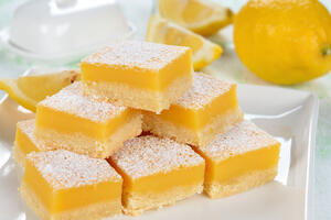 Limun-pita kakvu nikad niste probali pravi se brzo i lako: Mekana kora, kremast fil & ukus kojeg vam nikad nije dosta