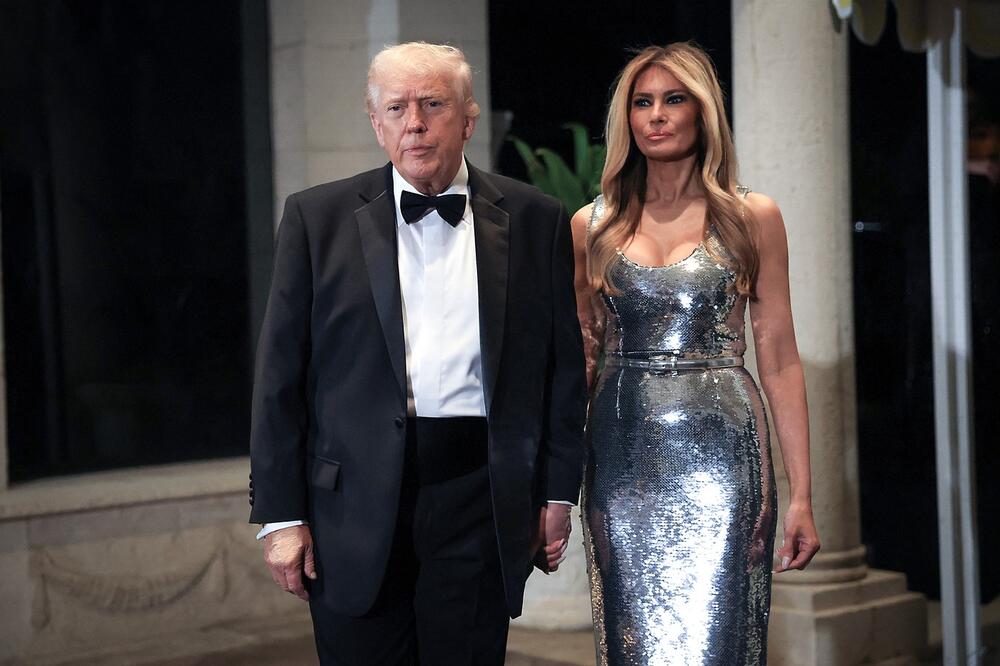 Donald i Melanija Tramp su 2026. godinu dočekali u Mar-a-Lagu.