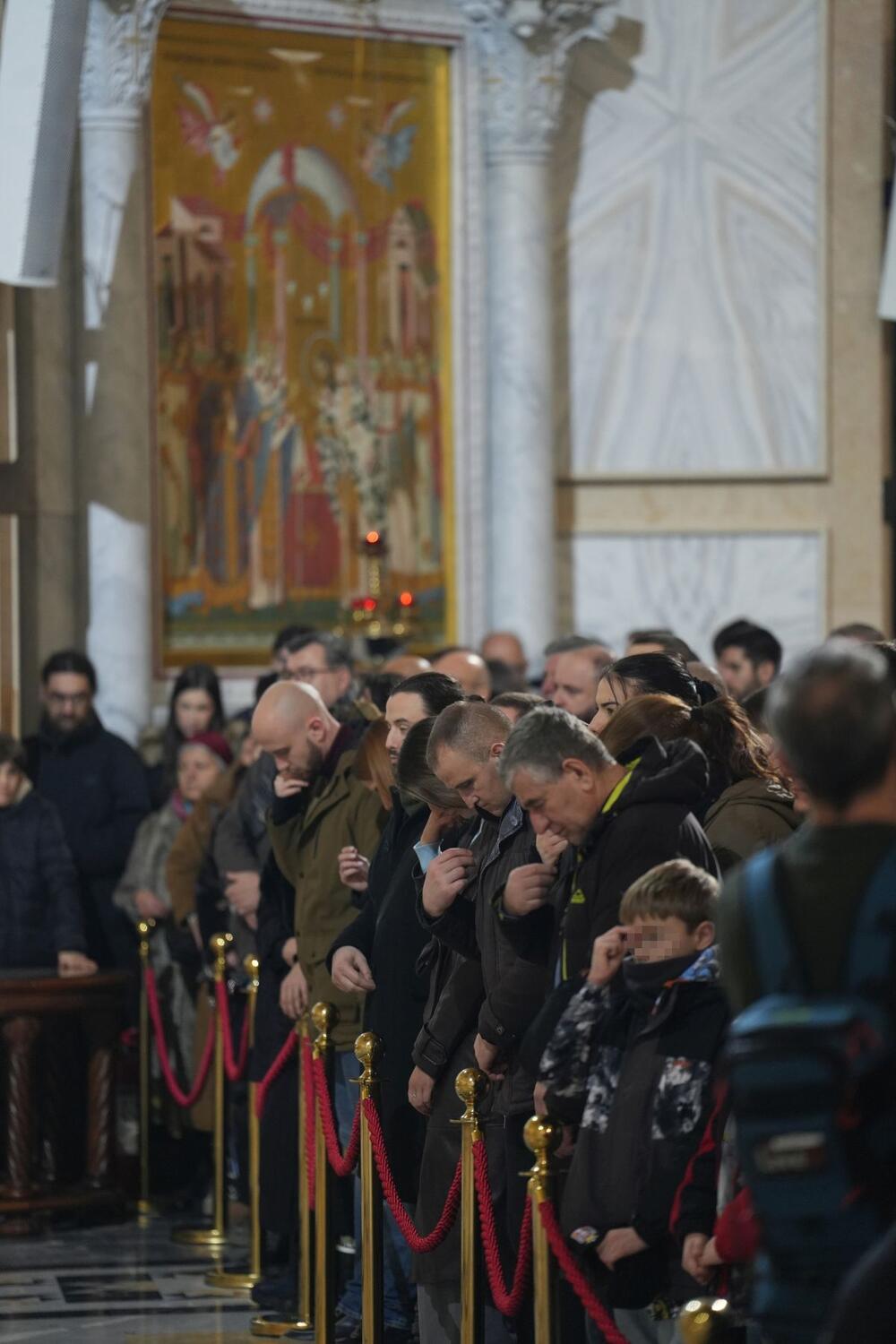 Ponoćna božićna liturgija  u Hramu Sv. Save