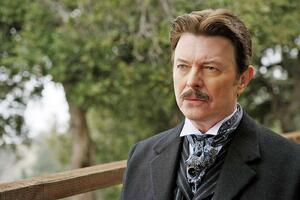 Kako je postao Tesla, zašto su mu oči bile različite boje i zbog čega je čuvao urin? Priče o Bouviju koje niste znali