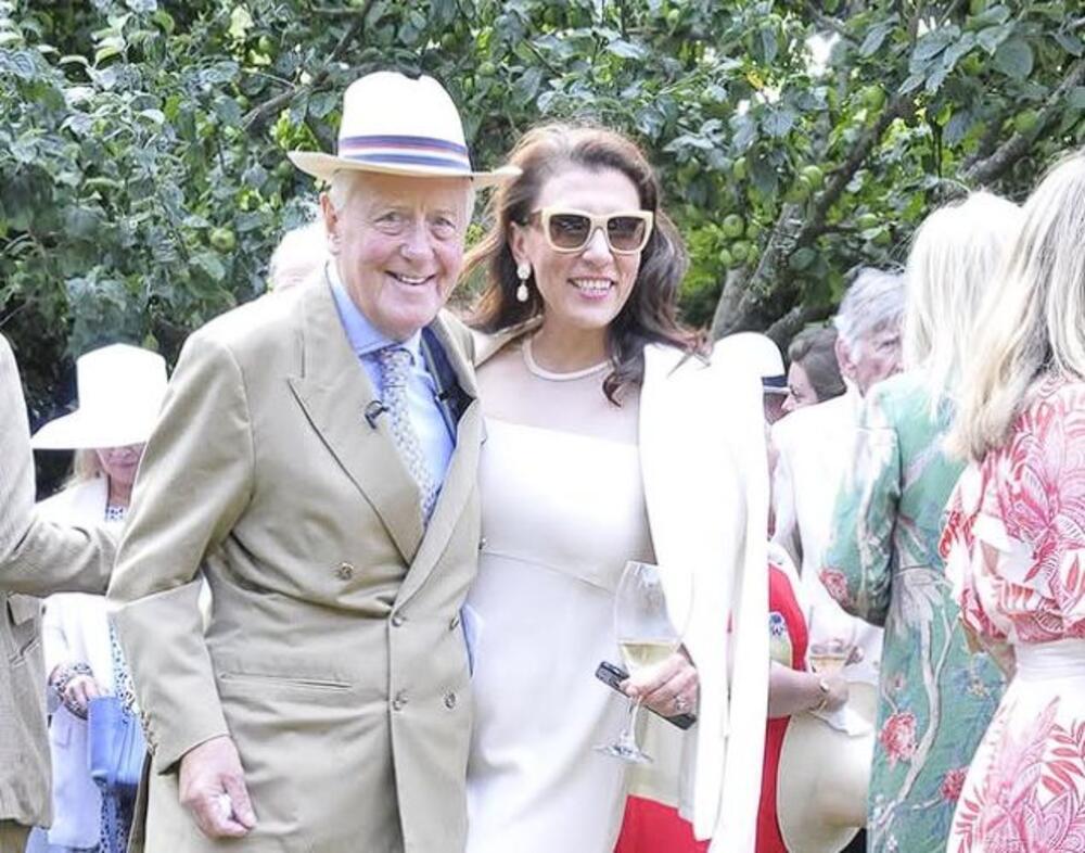 Ser Bendžamin Slejd očajnički traži ženu koja će mu roditi naslednika