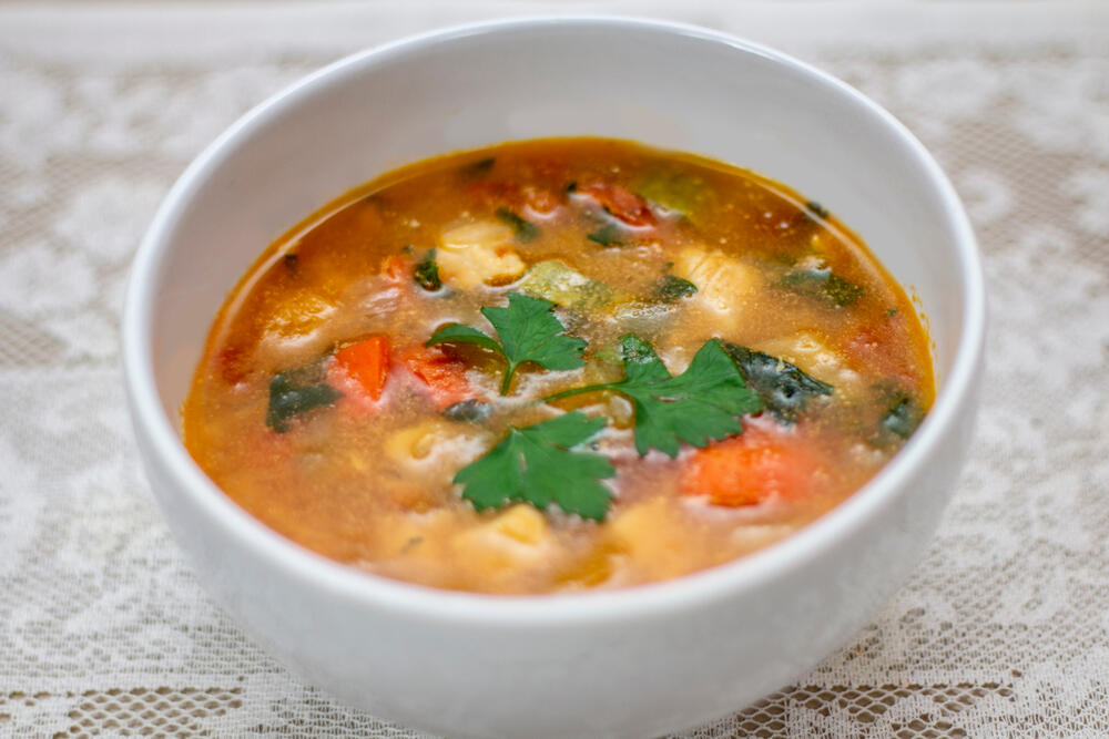 Lagana domaća čorbica od povrća