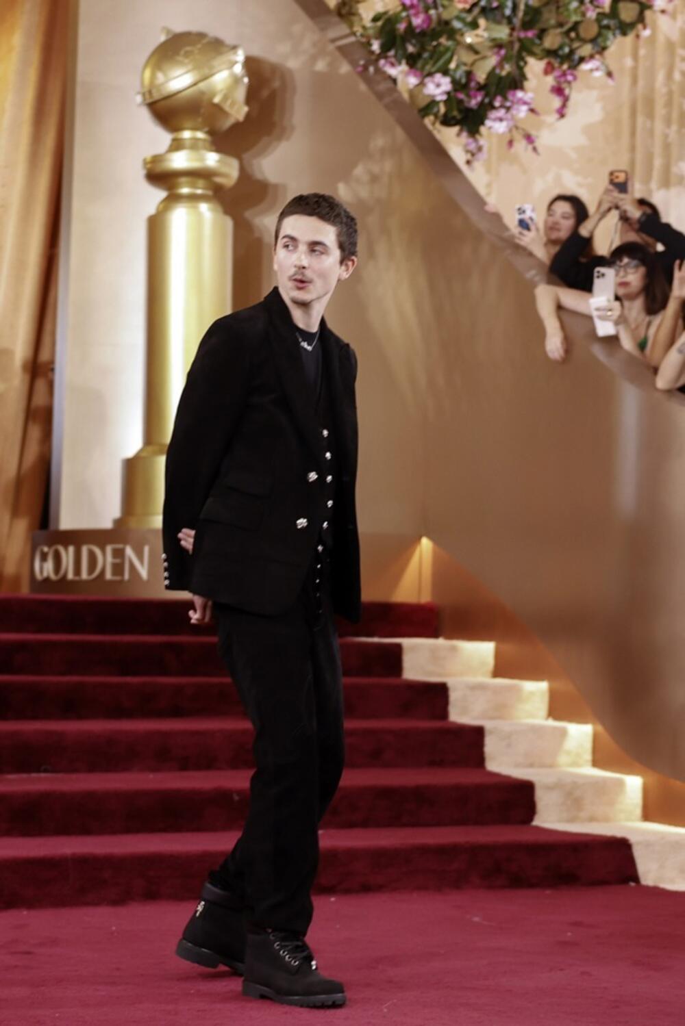 Timoti Šalame je osvojio Zlatni globus za najboljeg glumca, za ulogu u filmu "Marti Veličanstveni"