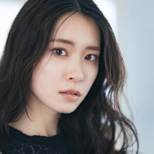 Za svilenkastu, zategnutu i blistavu kožu: Korejski serum za lice od 3 sastojka koji morate da probate