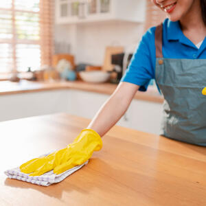 Šta treba da čistite na nedeljnom nivou da bi vam kuća uvek blistala? (DETALJAN PREGLED PO SOBAMA)