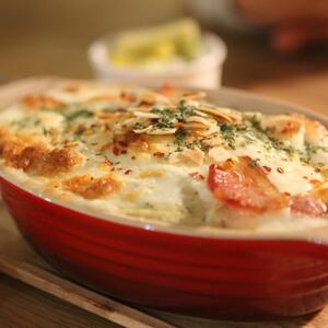 Nije jeftino, ali verujte, neće vam biti žao ni dinara: Mlinci sa dimljenom butkicom je ručak za čistu desetku