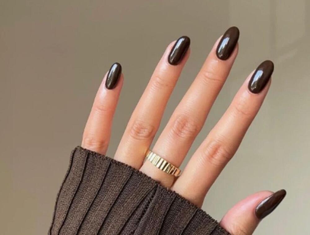 Manikir u braon boji