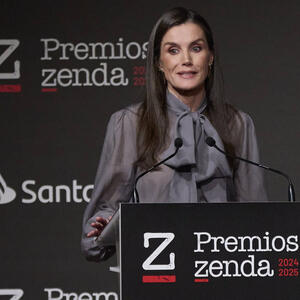 Izdužuju noge, skrivaju višak & zrače elegancijom: Ovo su jedine pantalone koje morate da imate u svom ormanu