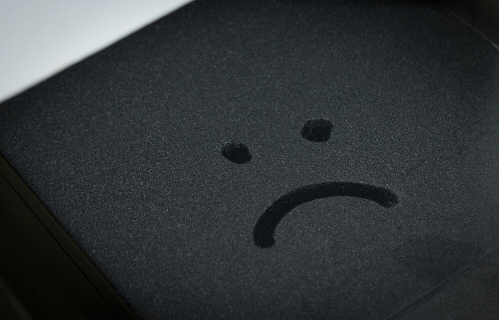 Prašina je vrlo uporna i ponekad uobičajeni koraci u čišćenju kuće nisu dovoljni da je  se rešimo