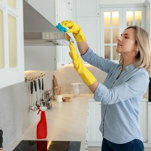 Kako očistiti kuću da biste privukli sreću, ljubav i novac? Ritual nakon kojeg će pare prelivati iz novčanika