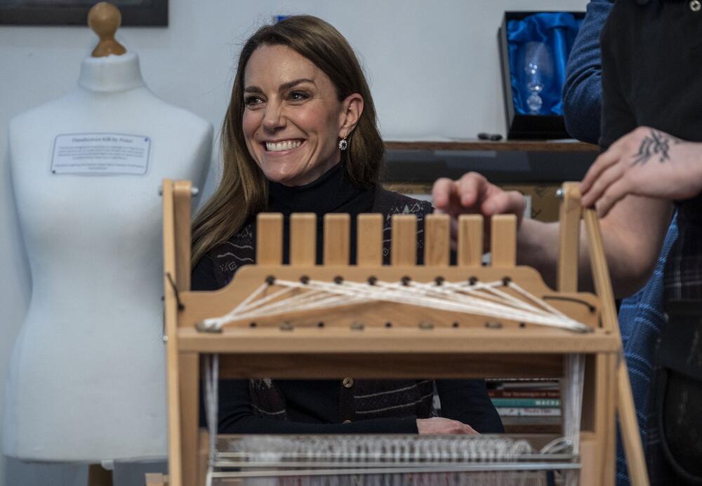 Kejt Midlton je oduševila neočekivanim stilom u Škotskoj, kada je spojila eleganciju, ležernost i modnu nostalgiju