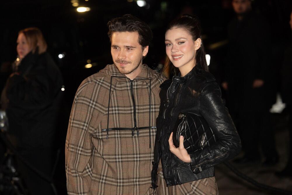 Bruklin Pelc Bekam i Nikola Pelc na reviji u Londonu