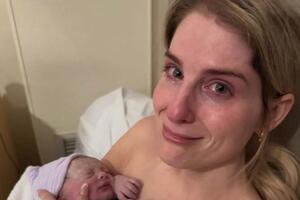 "To ne treba da se osuđuje, prelepo je": Pevačica se brani nakon besa ljudi širom sveta zbog toga kako je dobila dete