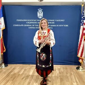 U znaku tradicije i kulture: Srpska muzika i Danijela Veselinović na proslavi Srpske Nove godine u Njujorku