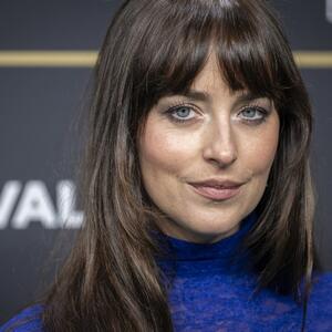 Holivudska glumica ponovo voli: Dakota Džonson u vezi sa 8 godina mlađim muzičarem?