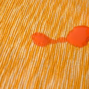 Vodič za brzo skidanje laka za nokte sa kauča: Stručnjaci otkrivaju na šta treba da obratite pažnju (KORAK PO KORAK)