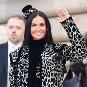 Cipele, torba, kaput, pantalone... SVE je remek-delo! Demi Mur i Schiaparelli znaju kako baciti Pariz na kolena