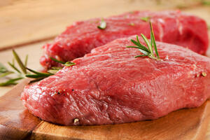 Da bi meso bilo sočno i mekano kao puter, dovoljna je jedna voćka: Dok vi popijete kafu, ona će sama odraditi sav posao