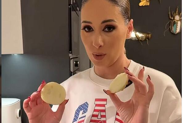 Trik je u prvom koraku i jednoj namirnici: Recept Milice Kon za domaću supu žutu kao dukat (+ recept za griz knedle)